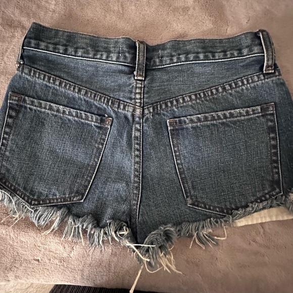 Free People OB585971 Avery Blue Daisy Chain Lace Cutoff Frayed Denim Short - Picture 9 of 10